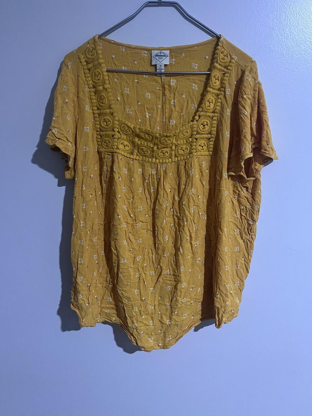 St. John's Bay Blouse Womens 1X Yellow Tunic Crochet Embroidered Flutter Sleeve